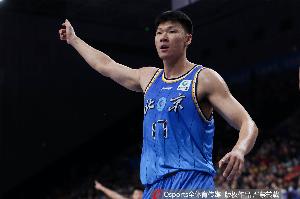 范子铭谈命中三分：一直在练 想不断充实自己在更多方面帮助球队